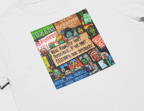 Koszulka z naszywką Anti Racism