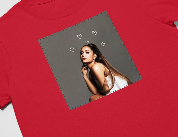 Koszulka z naszywką ARIANA GRANDE 02