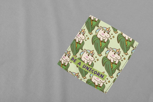 Koszulka z kieszonką BE A UNICORN