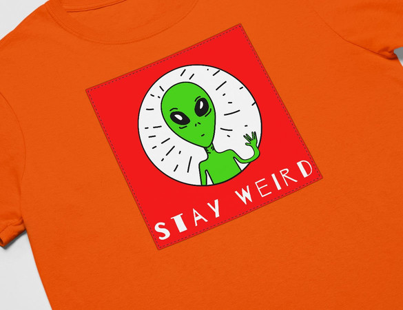 Koszulka z naszywką Stay weird