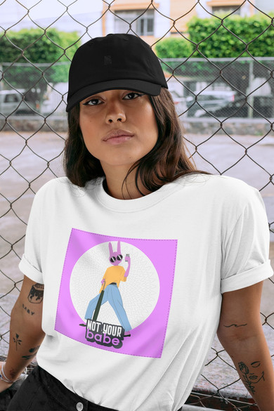 Koszulka z naszywką Not your baby