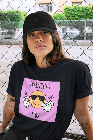 Koszulka z naszywką Everything is OK