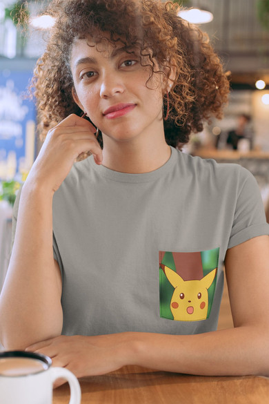 Koszulka z kieszonką PIKACHU MEM