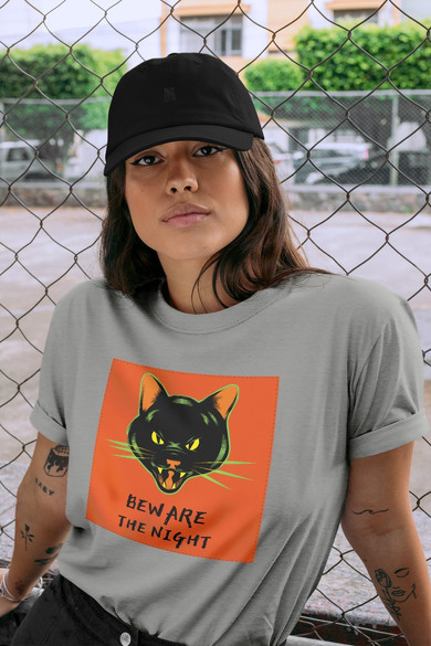 Koszulka z naszywką Beware the night