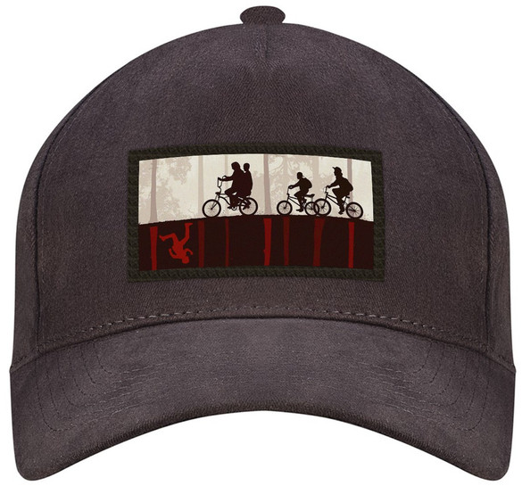 Czapka STRANGER THINGS bejsbolówka z naszywką