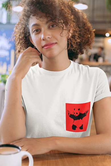 Koszulka z kieszonką BANKSY PANDA