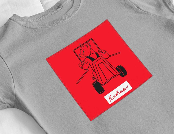 Bluzka damska z naszywką Redrum