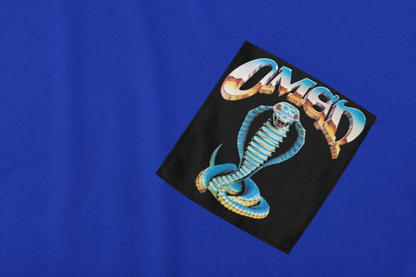 Koszulka z kieszonką Omen