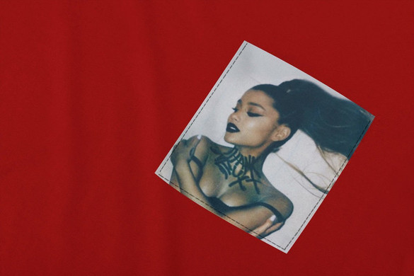 Koszulka z kieszonką ARIANA GRANDE