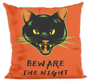 Poduszka Beware the night