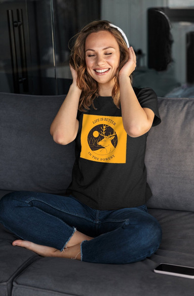 Bluzka damska z naszywką Life is better...