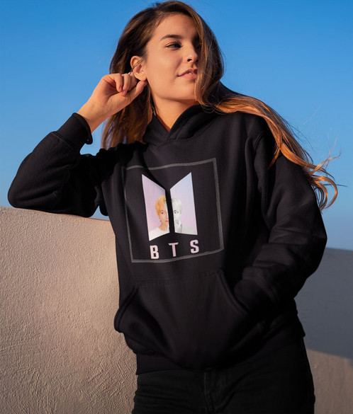 Bluza z naszywką BTS V