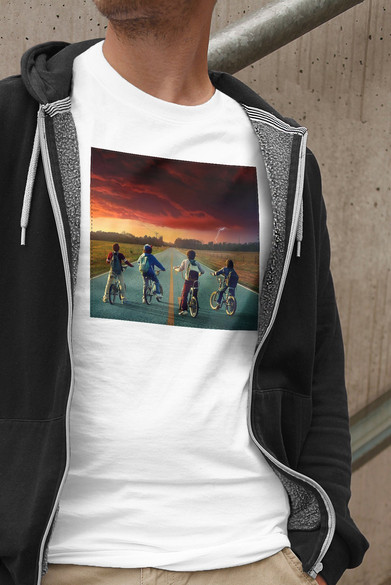 Koszulka z naszywką Stranger Things squad 3