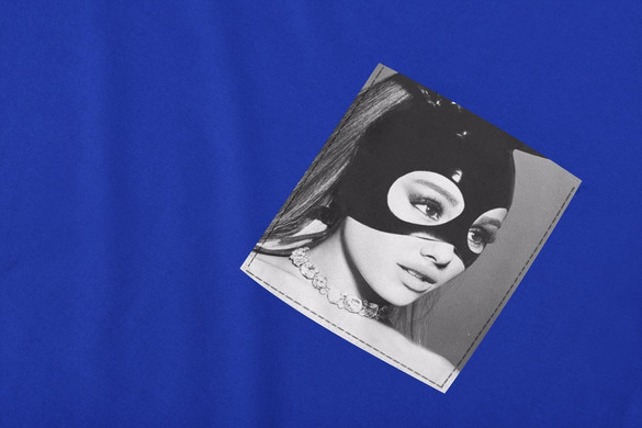 Koszulka z kieszonką ARIANA GRANDE 03