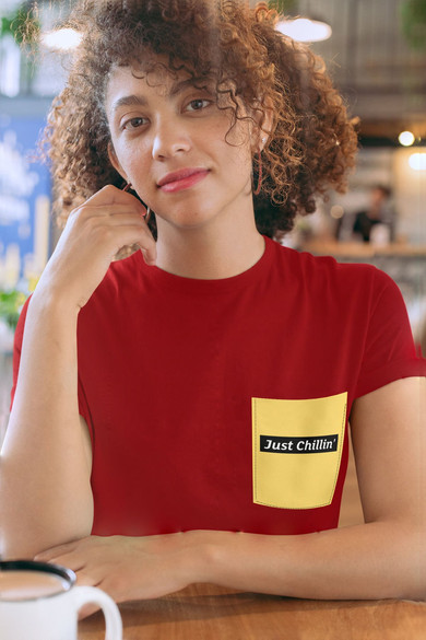 Koszulka z kieszonką JUST CHILLIN'