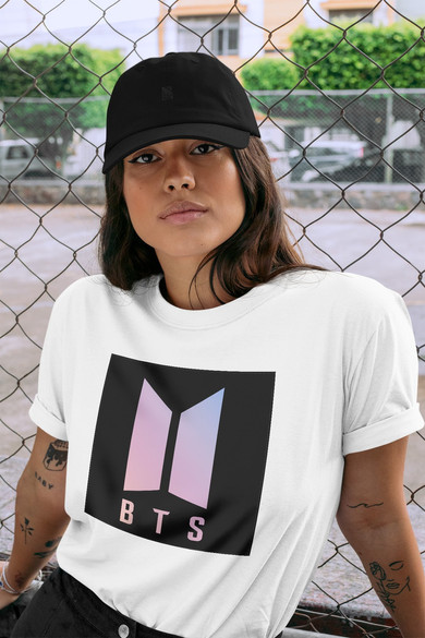 Koszulka z naszywką BTS LOGO