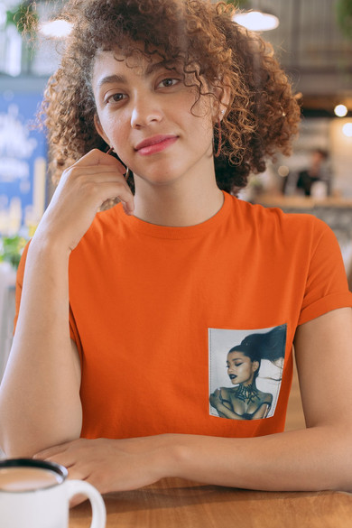 Koszulka z kieszonką ARIANA GRANDE