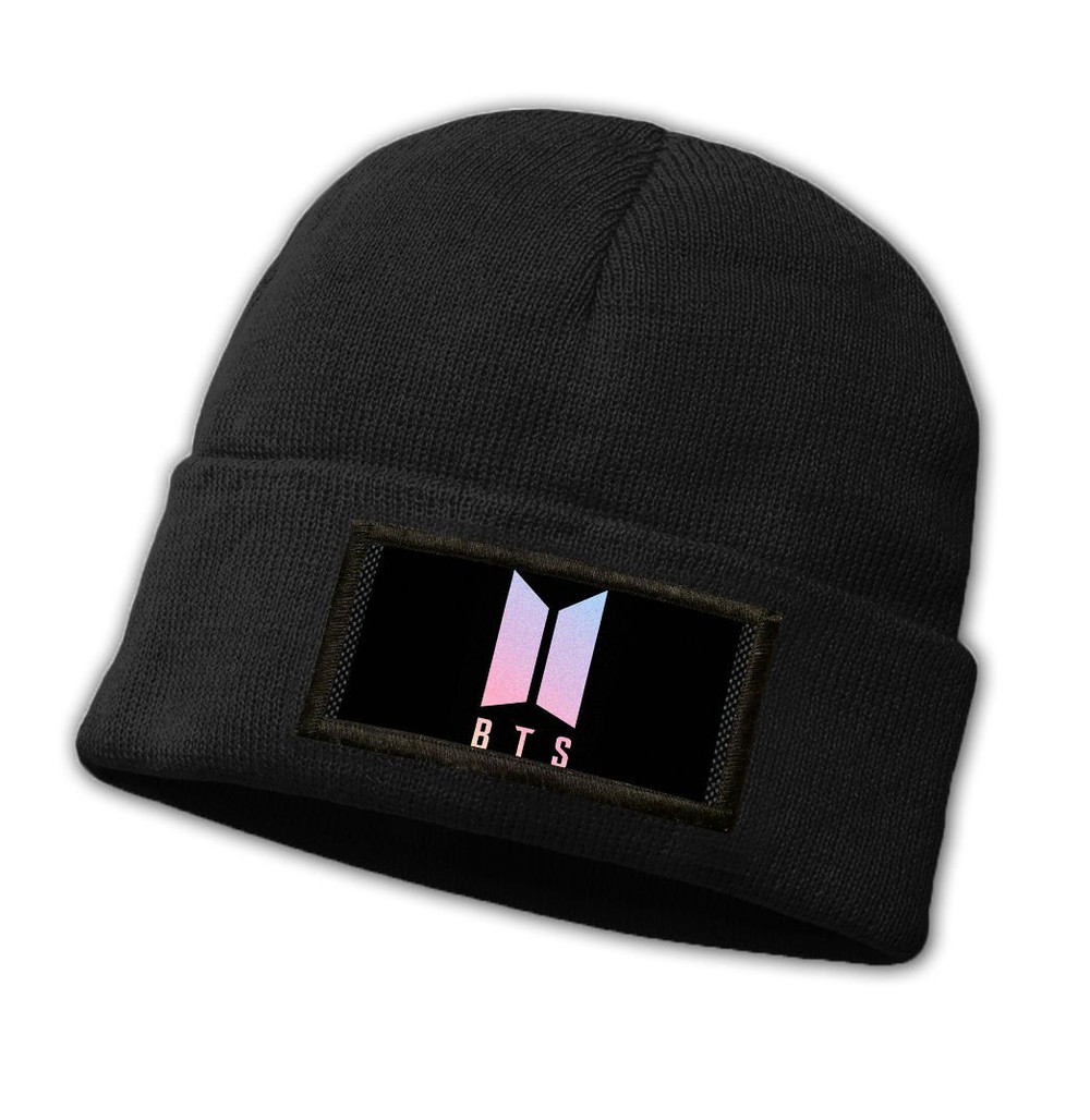 Czapka zimowa z naszywką BTS