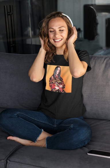 Bluzka damska z naszywką Billie Eilish 02