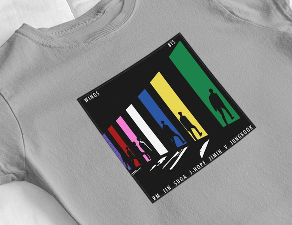 Bluzka damska z naszywką BTS Wings