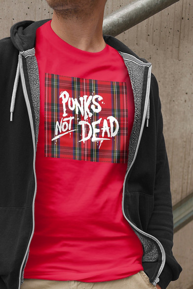 Koszulka z naszywką Punks Not Dead 01