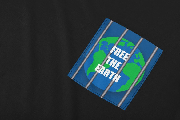 Koszulka z kieszonką FREE THE EARTH