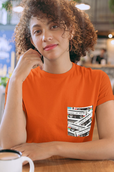 Koszulka z kieszonką MIXTAPES ARE BACK