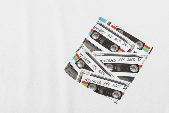 Koszulka z kieszonką MIXTAPES ARE BACK