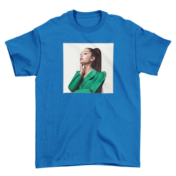  Koszulka z naszywką ARIANA GRANDE 01