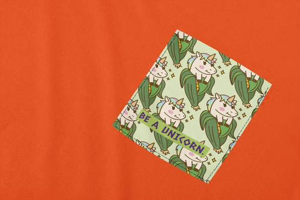 Koszulka z kieszonką BE A UNICORN