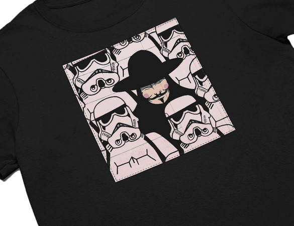 Koszulka z naszywką Anonymous