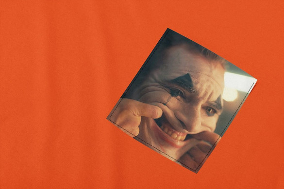 	Koszulka z kieszonką JOKER FACE 