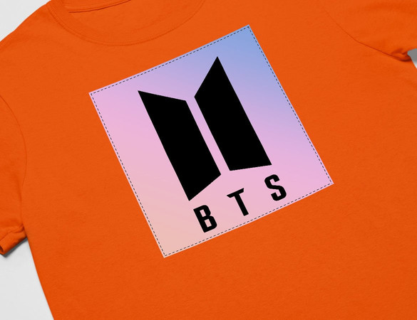 Koszulka z naszywką BTS LOGO 02