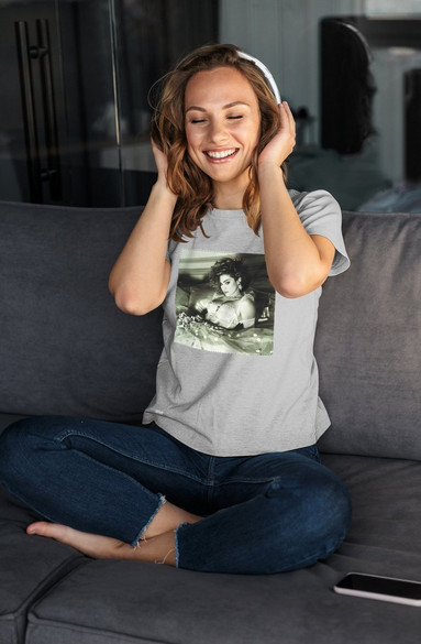 Bluzka damska z naszywką MADONNA young 02