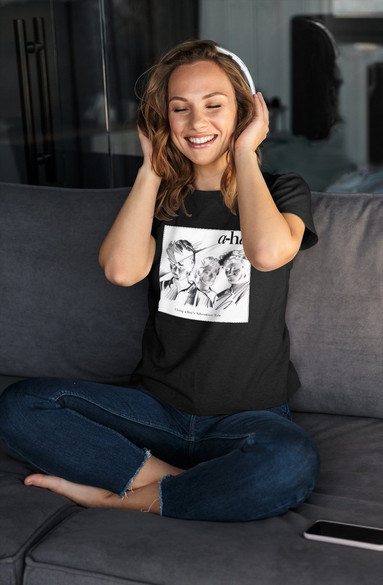 Bluzka damska z naszywką A-HA Living..