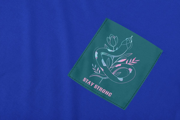 Koszulka z kieszonką STAY STRONG