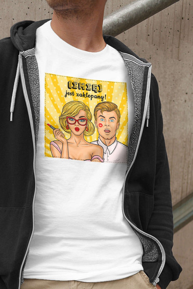 Koszulka z naszywką na Walentynki TWÓJ NAPIS