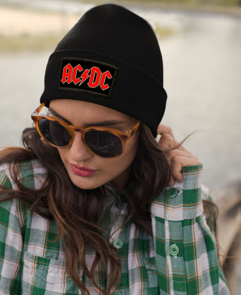 Czapka zimowa z naszywką AC/DC