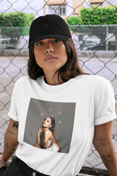 Koszulka z naszywką ARIANA GRANDE 02