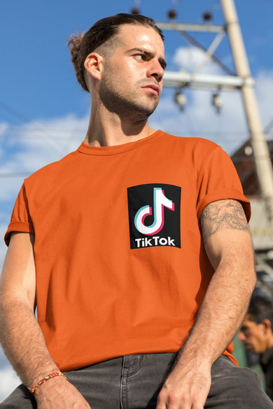Koszulka z kieszonką TikTok