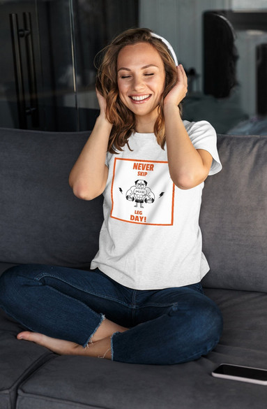 Bluzka damska z naszywką Never skip leg day
