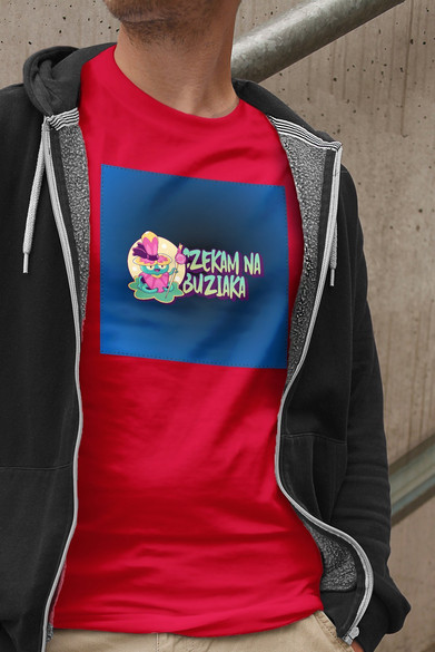 Koszulka z naszywką Czekam na buziaka