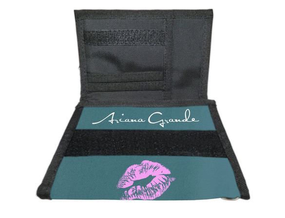 Portfel Ariana Grande