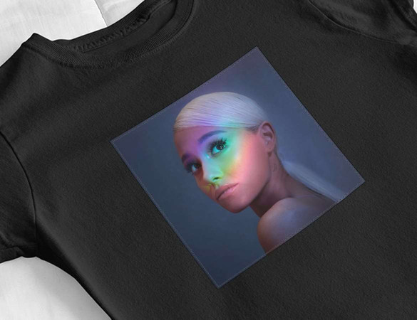 Bluzka damska z naszywką ARIANA GRANDE 06