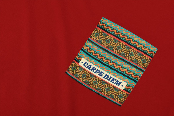 Koszulka z kieszonką CARPE DIEM