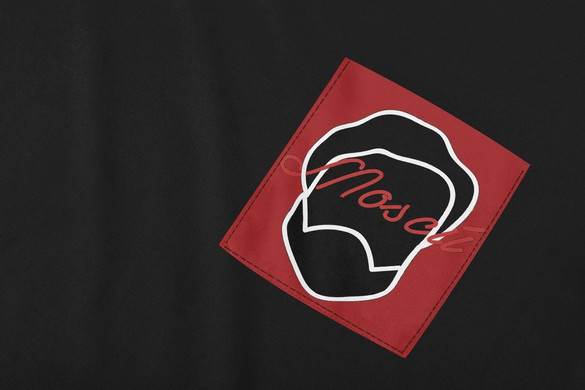 Koszulka z kieszonką DOM Z PAPIERU MOSKWA