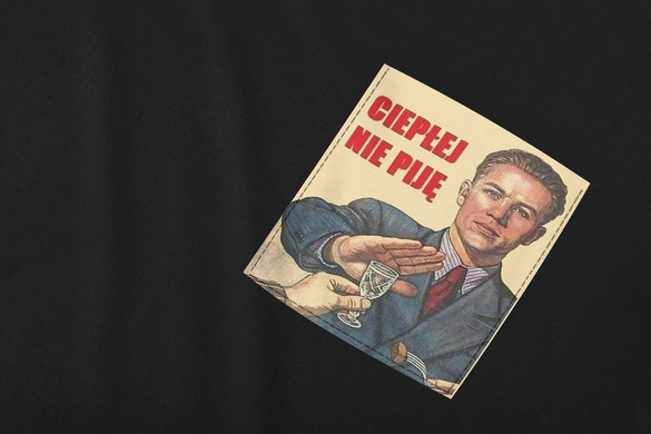 Koszulka z kieszonką CIEPŁEJ NIE PIJĘ