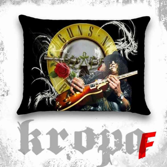 Poduszka Guns N’ Roses duża 58 cm 38 cm