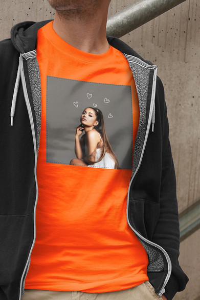 Koszulka z naszywką ARIANA GRANDE 02