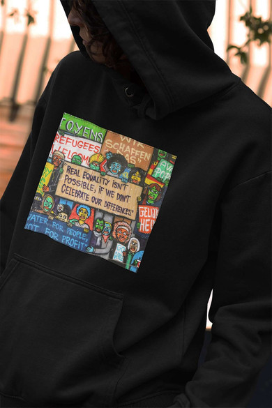 Bluza z naszywką Anti Racism